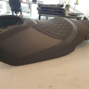 Grip Gear Yamaha FZR / FZS Seat Cover - Image 3